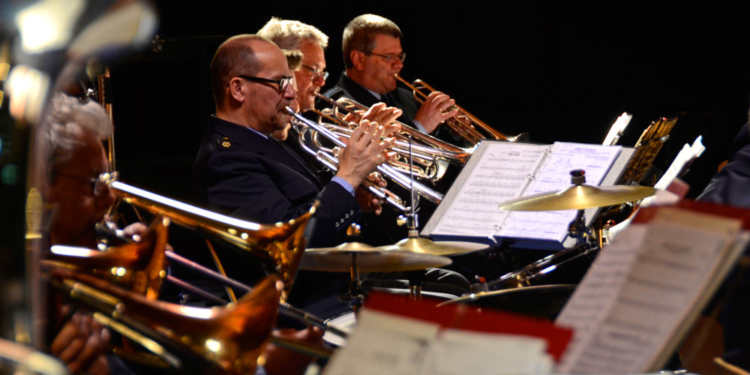 Ratzeburg: Bundespolizeiorchester Berlin spielte für einen guten Zweck