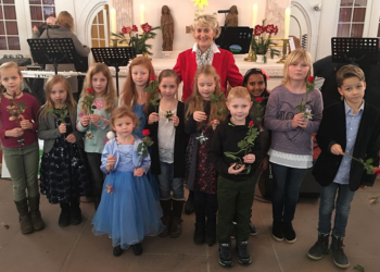 Gemeinsames Singen tut gut, macht Spaß, fördert die Konzentration, macht mutig und selbstbewusst!