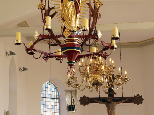 Lauenburg: Der Marienleuchter strahlt wieder