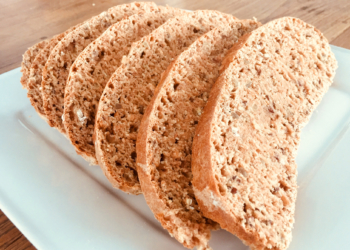 Experiment Fastenzeit: ein nahezu perfektes Dinkelkörnerbrot am Tag 10