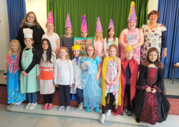 Dornröschen schlief hundert Jahre in der Tanneck Grundschule