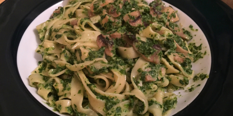 Experiment Fastenzeit: Bandnudeln mit Spinat und Champignons am Tag 42