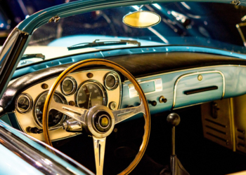 Oldtimer-Treffen mit Trecker Treck in Kühsen