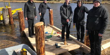 Zwei Bootstege zum Anfährfest rechtzeitig fertig