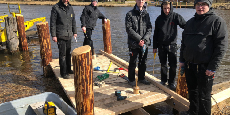 Zwei Bootstege zum Anfährfest rechtzeitig fertig