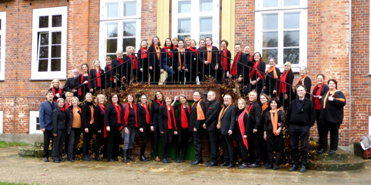 Gospelchor aus Hamburg-Ohlstedt zu Besuch in der St. Nicolai-Kirche zu Mölln