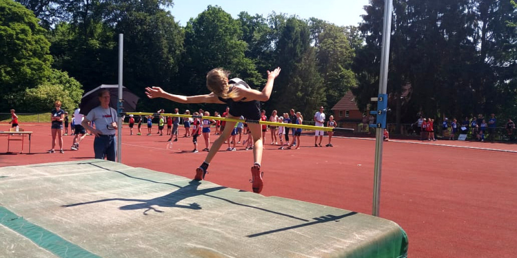 Leichtathletikkreismeisterschaft: LG Schönberg räumt ab