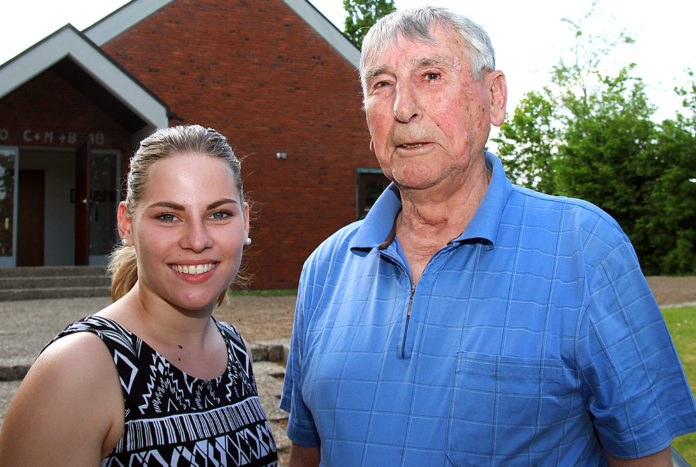 Melina_und_Herbert_Bluhm_Kapelle aussen