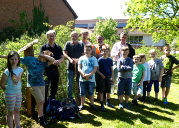 Schüler der Offenen Ganztagsschule Ratzeburg leisten Beitrag zur Artenvielfalt mit dem Bau von Nisthilfen