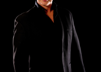 Tenor Volker Bengl singt in der Stadtkirche St. Petri