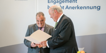 Verdienstmedaille für Carsten Engelbrecht