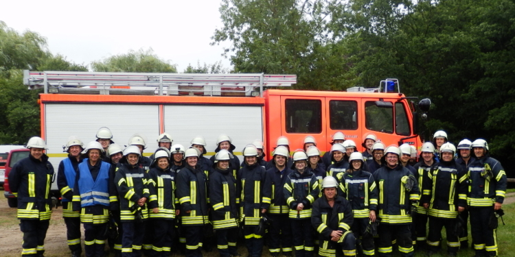 Anwärterausbildung der Freiwilligen Feuerwehren des Amtes Sandesneben–Nusse