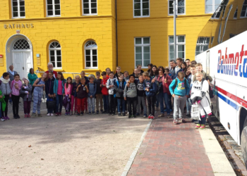 Kiwanis Club Ratzeburg lädt Kinder zu den Karl May Festspielen ein
