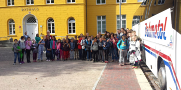 Kiwanis Club Ratzeburg lädt Kinder zu den Karl May Festspielen ein