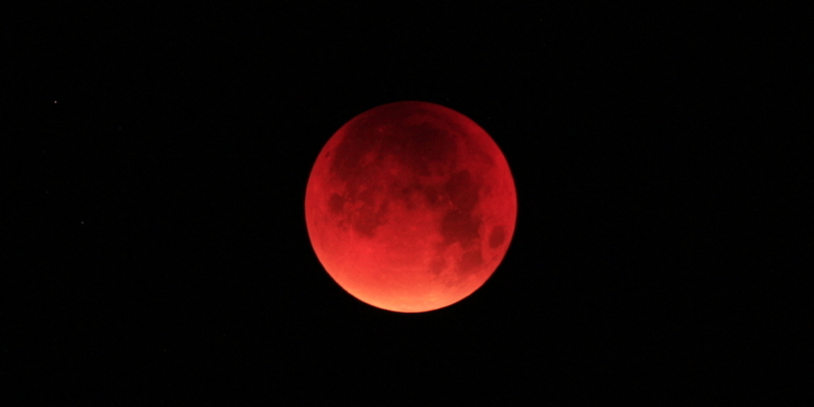 Totale Mondfinsternis in Sierksrade