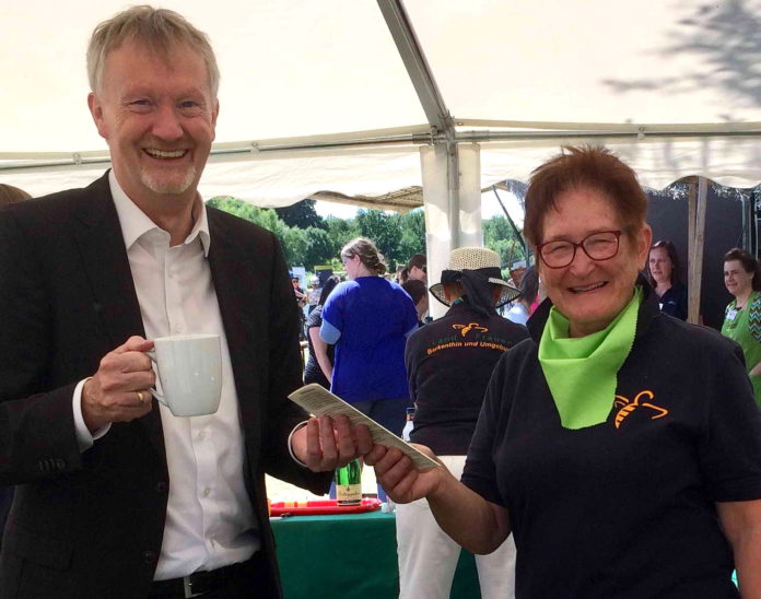 Pastor Wolfgang Runde aus Berkenthin und Marianne Busch