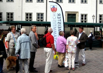 Wieder Bürgermeister-Stammtisch auf dem Ratzeburger Marktplatz