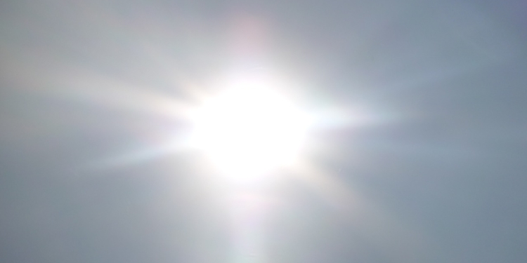 Gereizte Haut statt Sommerbräune: Was gegen Sonnenallergie hilft