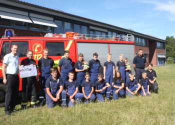 Vereinigte Stadtwerke unterstützen Nusser Jugendfeuerwehr