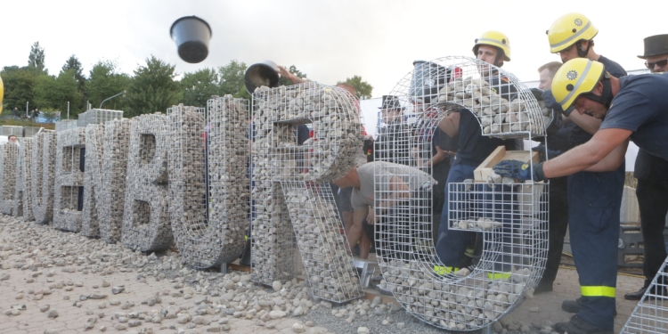 Lauenburg schwitzte und siegte!