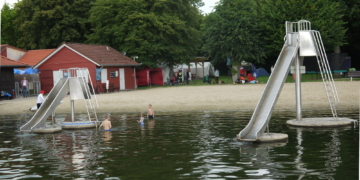 Badewarnung: Blaualgen im Schulsee Mölln am Luisenbad