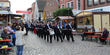 Altstadtfest 2018: Mölln in feucht-fröhlicher Feierlaune