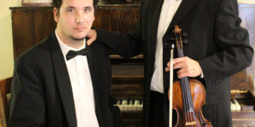 Traumhafte Melodien mit Geige und Klavier