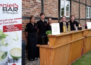 Cocktails für den guten Zweck: genießBar mixt für die Willkommenskultur in Ratzeburg