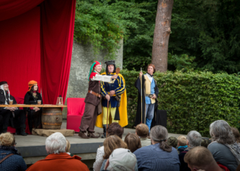 Großes Spektakulum im Möllner Kurpark