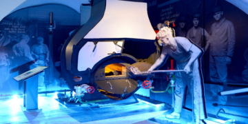 Taschenlampen Führung  durch das Elbschifffahrtsmuseum