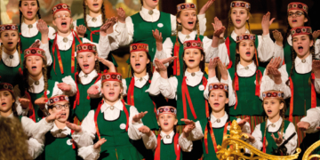 Weihnachtliches Konzert mit dem Mädchenchor Cantus aus Lettland
