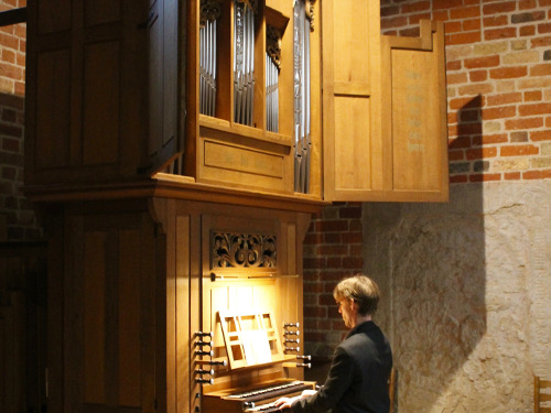 Paradiesmusik eröffnet Advents-Reigen