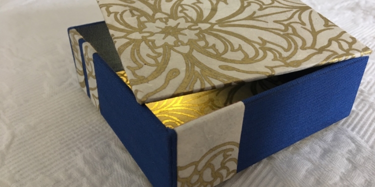 Kurs als Geschenk: Edle Papier- und Buchbindekunst