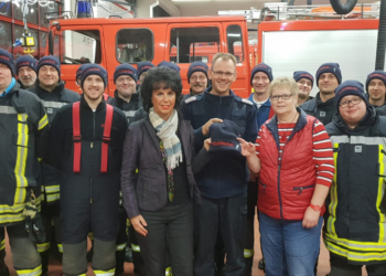 Förderverein stattet Feuerwehr für die kalte Jahreszeit aus
