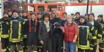 Förderverein stattet Feuerwehr für die kalte Jahreszeit aus