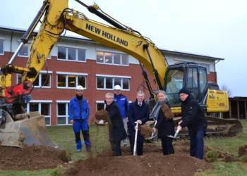 Kreissparkasse beginnt Erweiterung des Verwaltungsgebäudes in Mölln