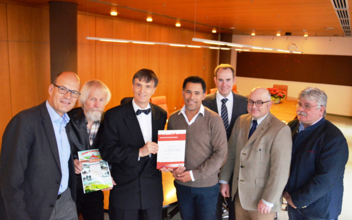 Dietrich Hartmann, Gerhard Boll, Gerald List, Andrew Yomi, Christoph Mager, Michael Sauerland, Michael Birgel