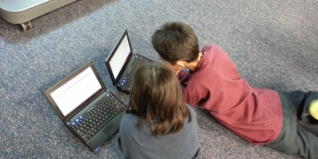 Bildungsministerin Prien: ‚Es gibt positive Trends, aber die Schulen brauchen Gelder aus dem Digitalpakt‘