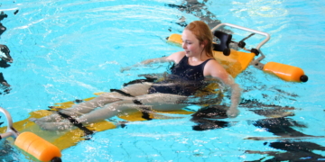 Neue Schwimmhilfe für die Möllner Welle