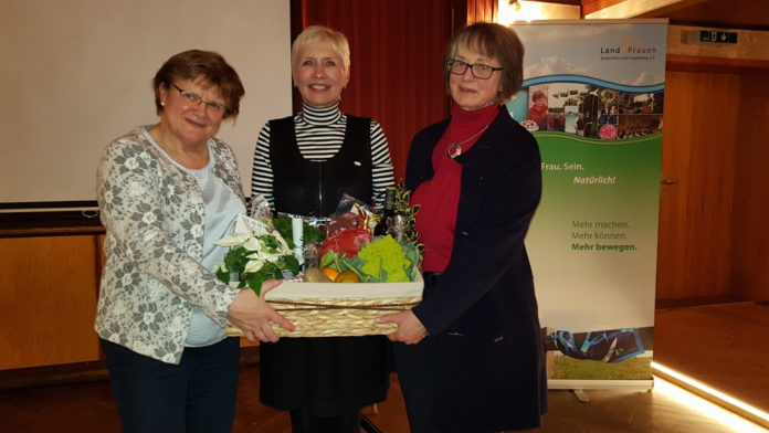 Weihnachtsfeier mit Kreiskantorin Ulrike Borghardt-Sohns