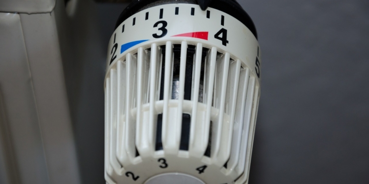 Preise bei Fernwärmeversorgung in Schleswig-Holstein stabil: Landeskartellbehörde für Energie veröffentlicht Ergebnisbericht