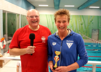 Barbara Kehbein schwimmt beim Möllner Masters drei Altersklassenrekorde