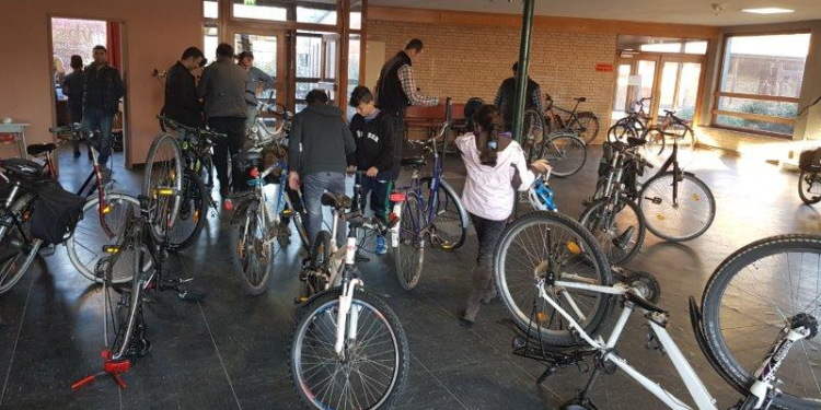Selbsthilfe als erklärtes Ziel der interkulturellen Fahrradwerkstatt der Ratzeburger Willkommenskultur