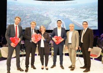 Expertentalk auf dem IHK-Neujahrsempfang: ‚Wir stehen an der Schwelle einer Zeitenwende‘