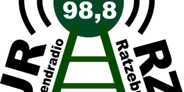 Bürgermeister Rainer Voß zu Besuch beim Jugendradio Ratzeburg