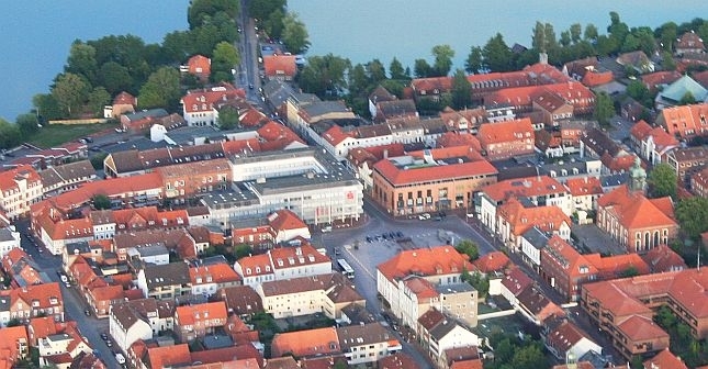Ratzeburg: FRW beantragt die Einrichtung weiterer Parkflächen auf dem Marktplatz