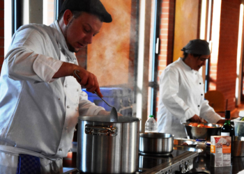 Berufsinformationstag ‚Tischlein deck´dich‘ im BBZ Mölln