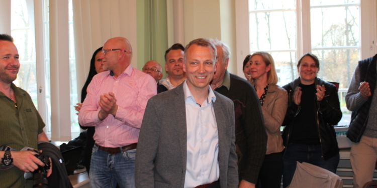Gunnar Koech gewinnt den Kampf ums Rathaus – Minutenprotokoll zur Bürgermeisterwahl