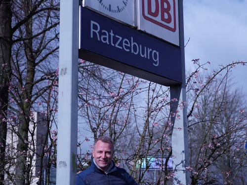 Ratzeburger Bahnhofsuhr tickt wieder