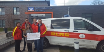 Weg frei für das Einsatzfahrzeug der DLRG Ratzeburg!